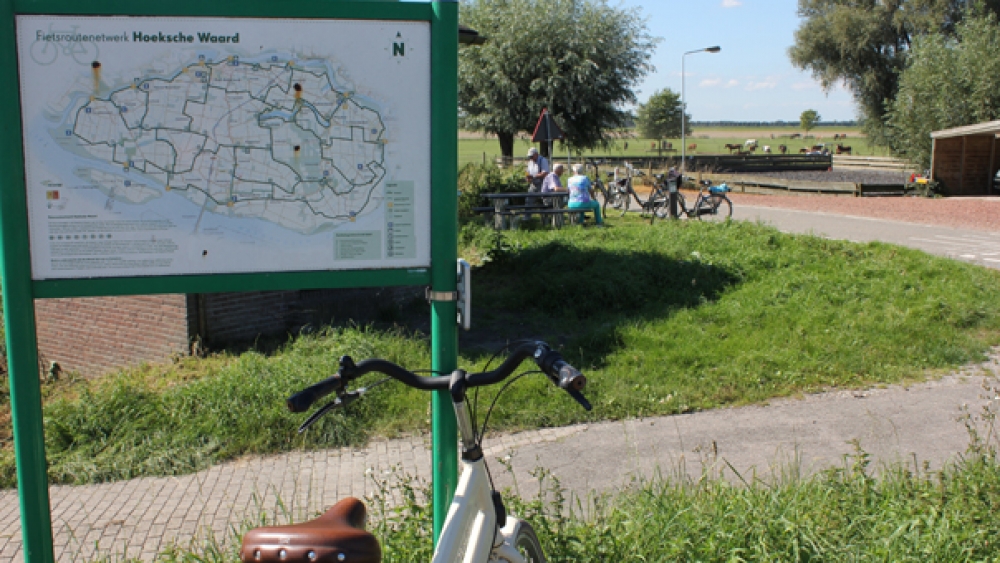 Fietsen Hoeksche Waard   larouteblanche nl