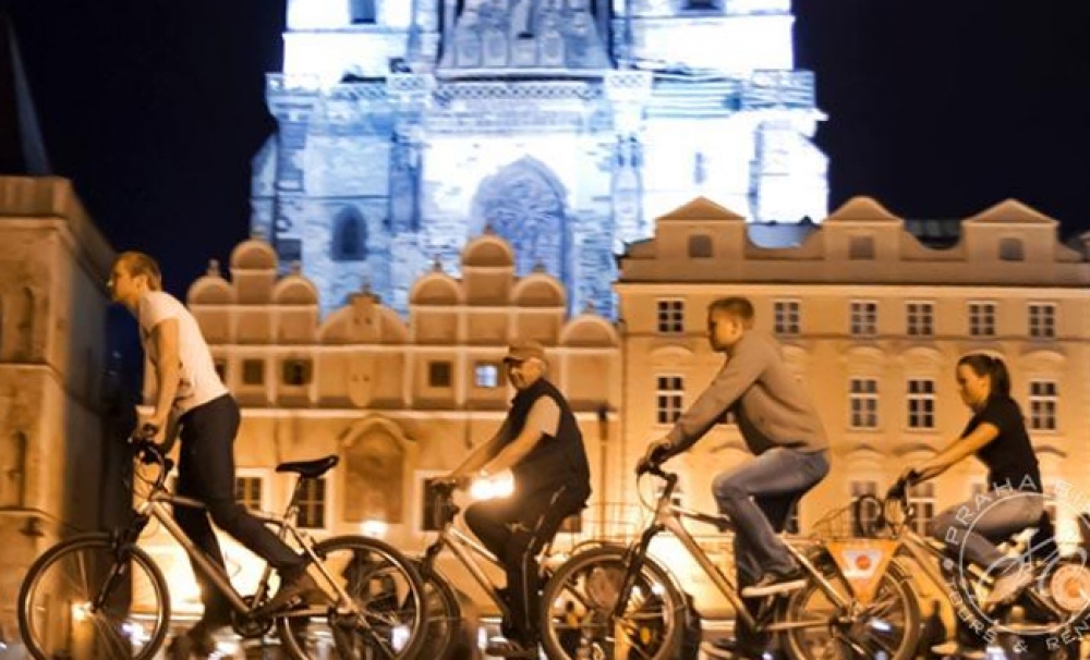 night praha bike tour   800x500   img 7309